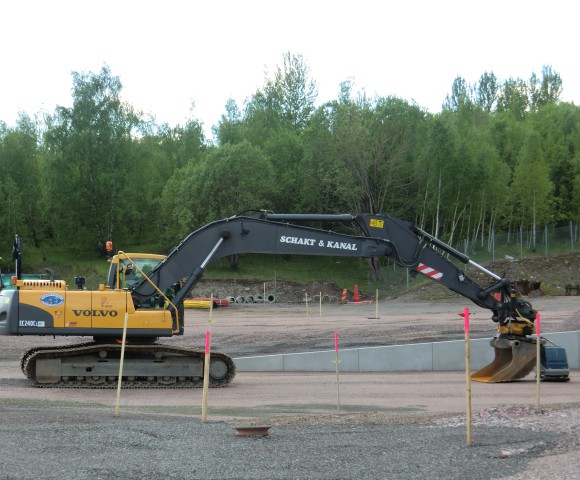 EC240CL